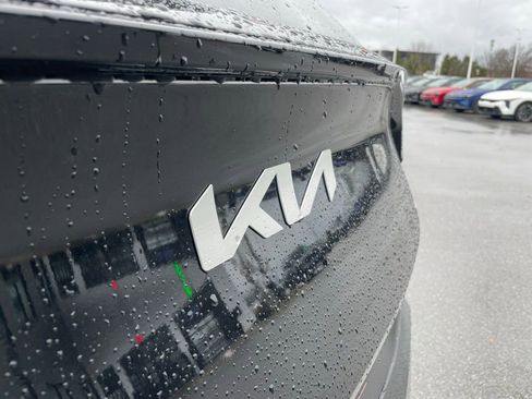 New 2026 Kia Sportage LX FWD image 30
