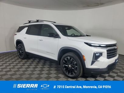 New 2026 Chevrolet Traverse LT w/ Sun and Wheel Package