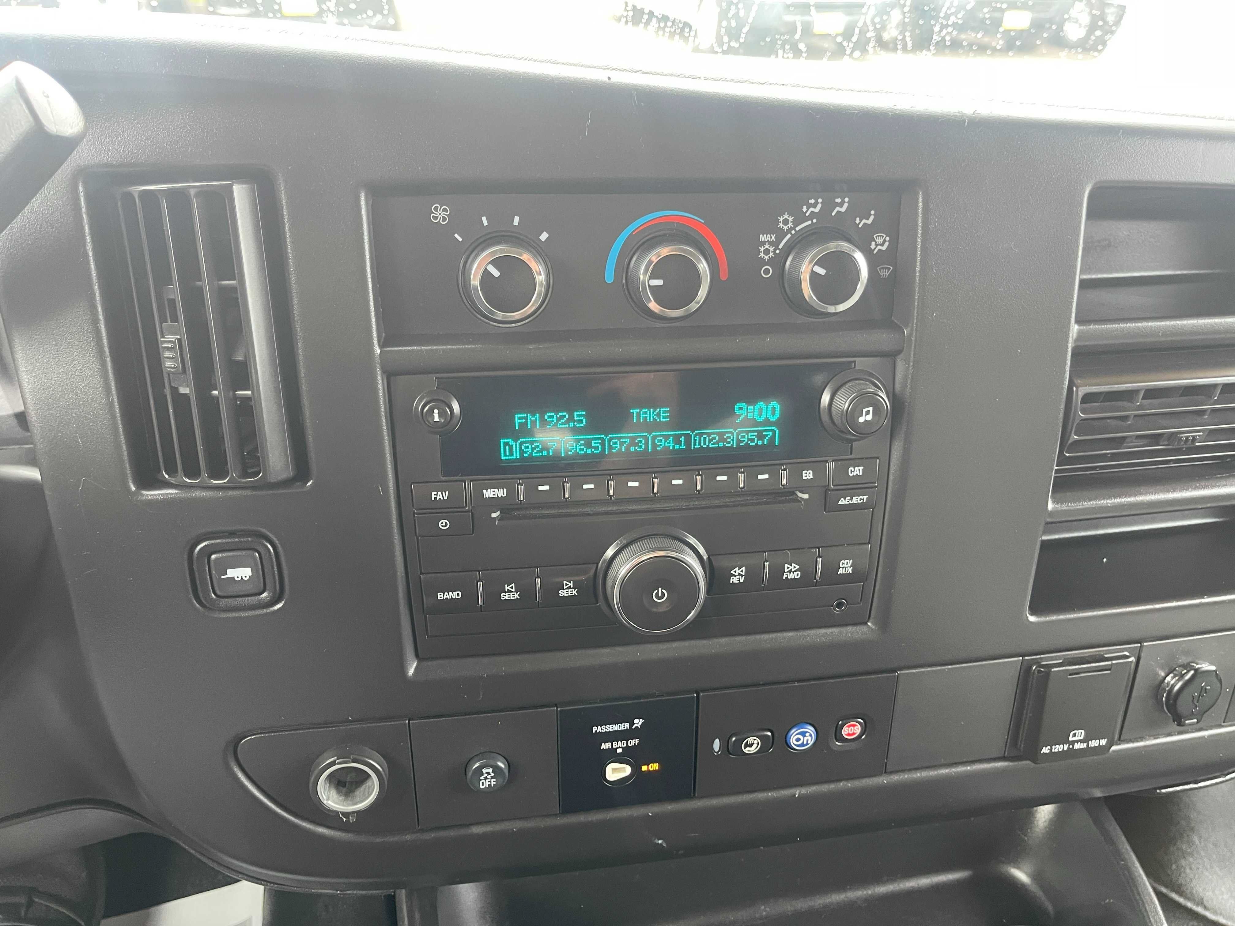 Used 2016 Chevrolet Express 3500 LT w/ LT Preferred Equipment Group RWD image 22