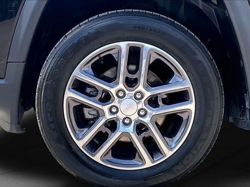 Used 2020 Jeep Compass Latitude AWD/4WD image 13