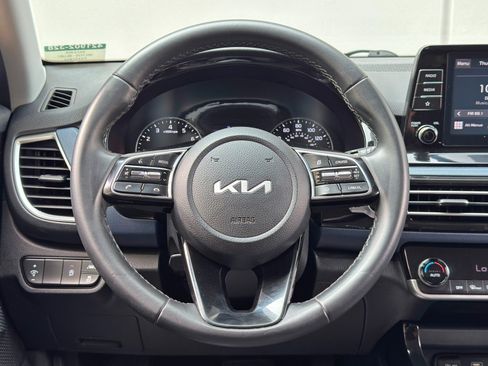 Used 2023 Kia Seltos S FWD image 18