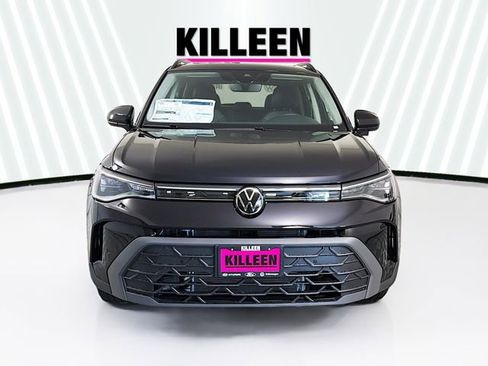 New 2026 Volkswagen Taos SE FWD image 2