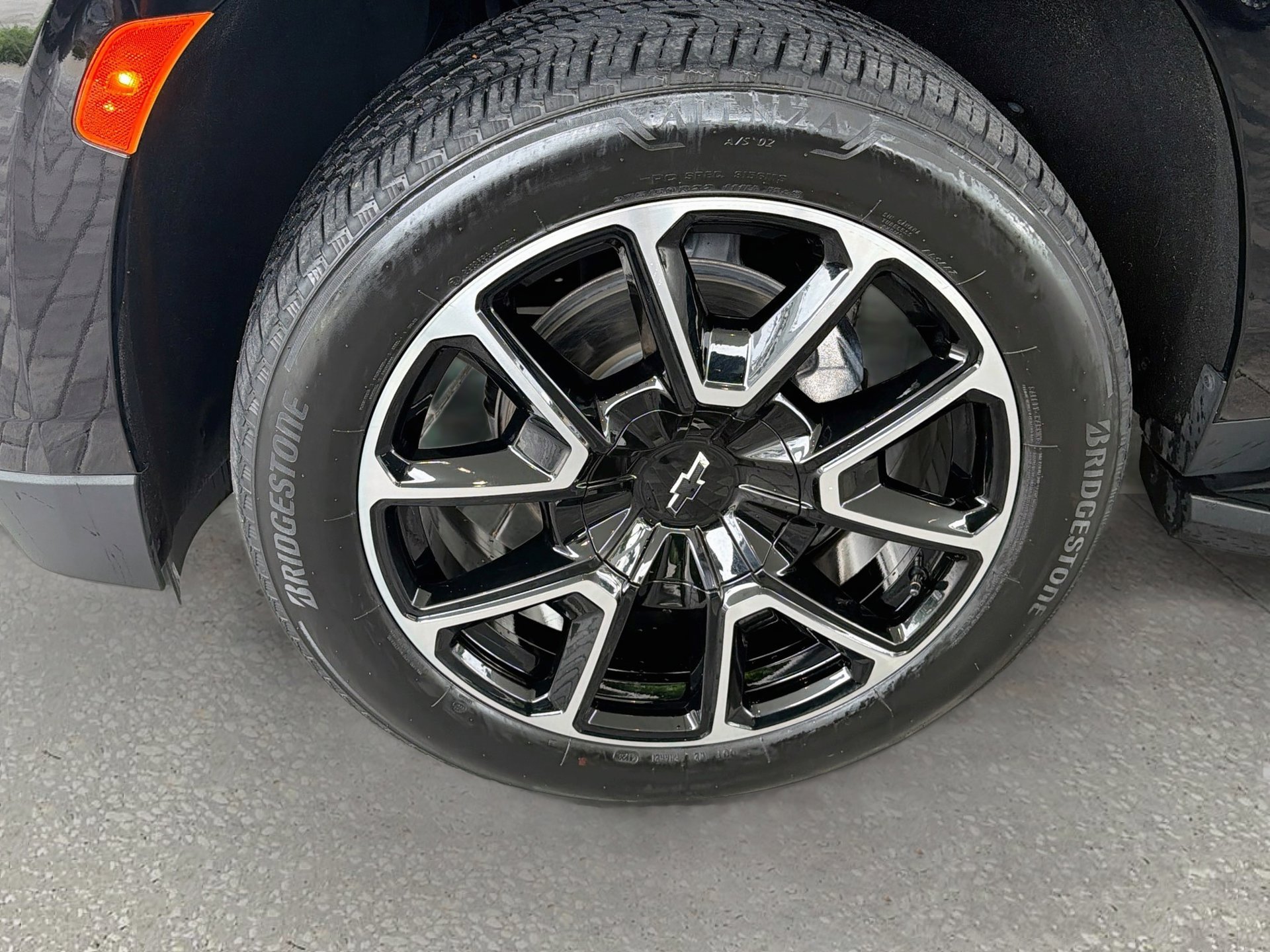 Used 2023 Chevrolet Suburban RST w/ Luxury Package RWD image 40