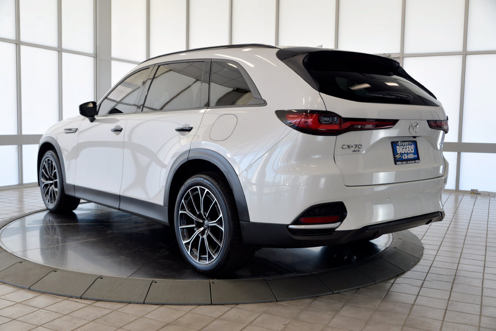 Certified 2025 MAZDA CX-70 Plug-In Hybrid w/ Premium Plus AWD/4WD image 6