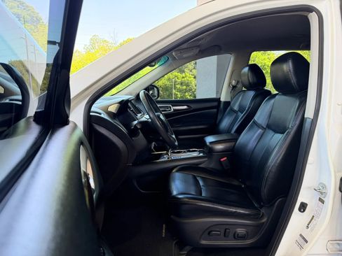 Used 2015 Nissan Pathfinder SL w/ SL Tech Package FWD image 8