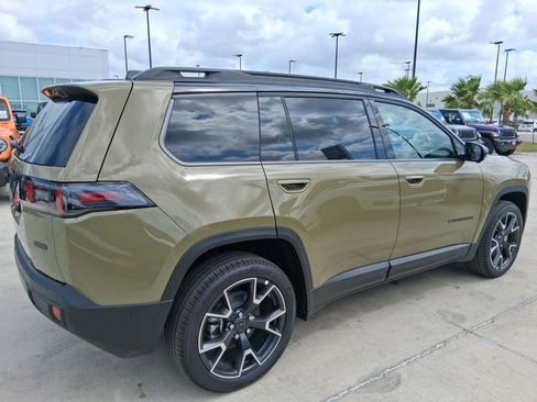 New 2026 Jeep Cherokee Overland w/ Advanced Pro Tech Group AWD/4WD image 7