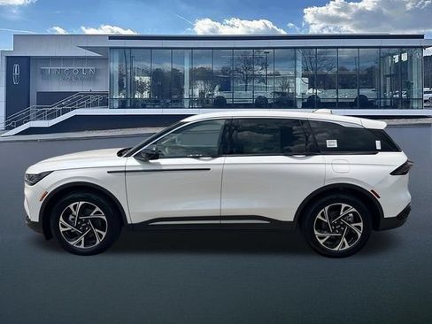 New 2026 Lincoln Nautilus Reserve AWD/4WD image 4
