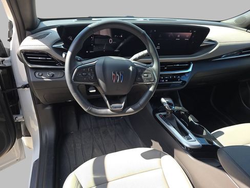 Certified 2024 Buick Envista Avenir FWD image 18