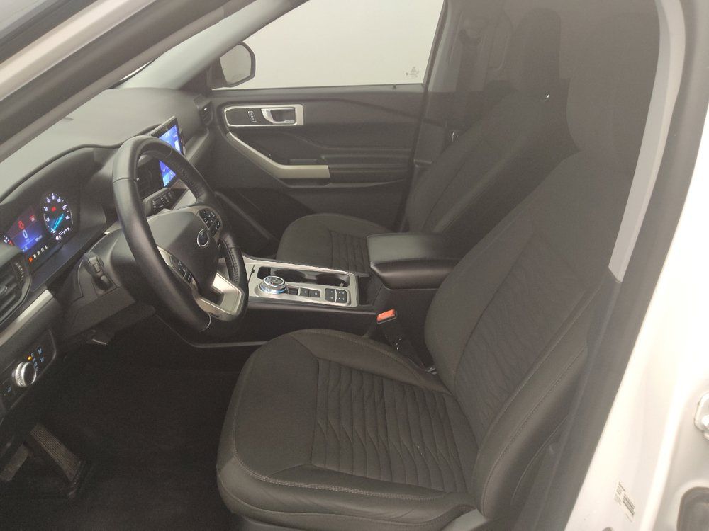 Used 2021 Ford Explorer XLT RWD image 17