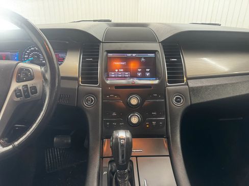 Used 2013 Ford Taurus SEL image 14