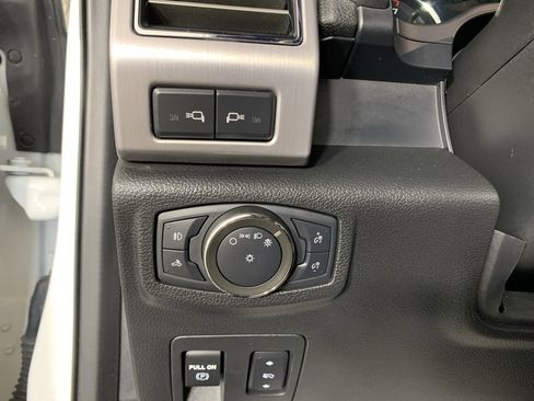 Used 2020 Ford F150 Platinum w/ Equipment Group 701A Luxury RWD image 16