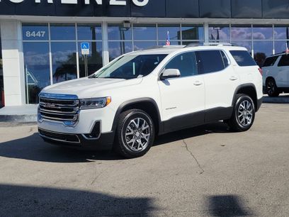 Used 2023 GMC Acadia SLT w/ Preferred Package