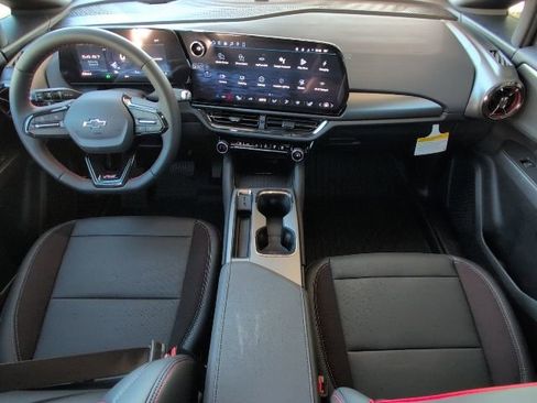 New 2026 Chevrolet Equinox EV RS FWD image 5