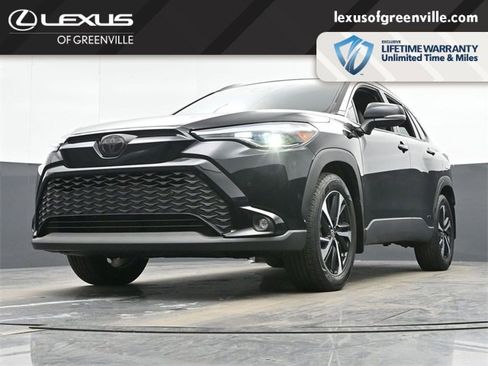 Used 2024 Toyota Corolla Cross XSE image 34