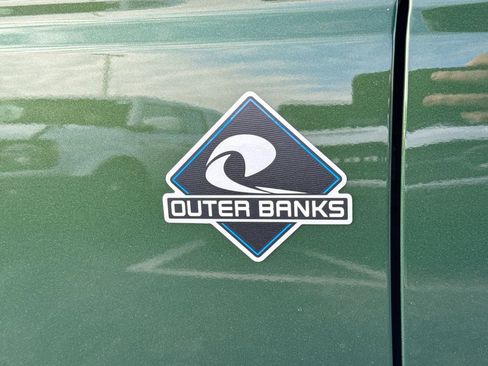 New 2025 Ford Bronco Outer Banks image 27