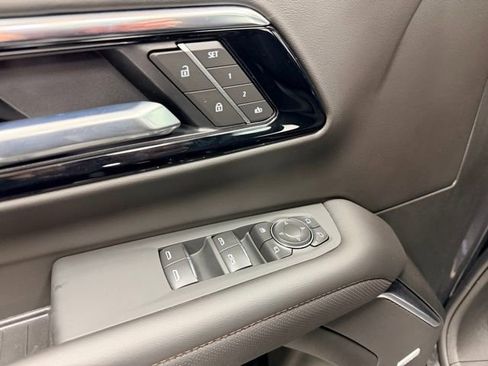 Used 2026 Chevrolet Tahoe High Country image 24