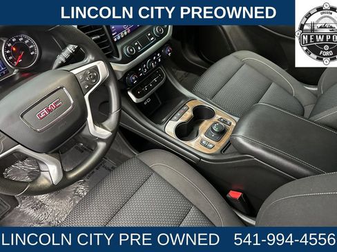Used 2021 GMC Acadia SLE w/ Driver Convenience Package image 9