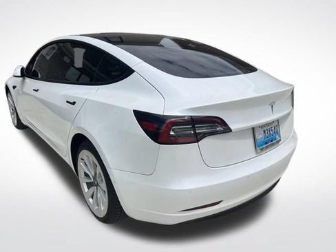 Used 2021 Tesla Model 3 Standard Range Plus RWD image 9