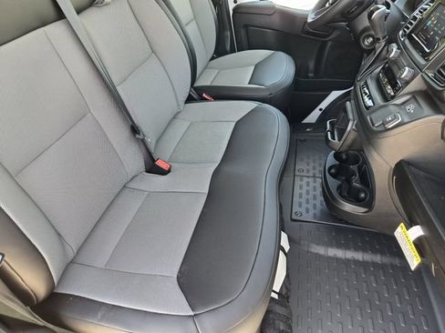 Used 2025 RAM ProMaster 2500 FWD image 14