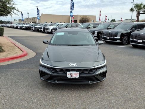 New 2026 Hyundai Elantra Blue image 8