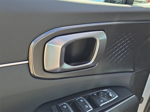 New 2026 Kia Sorento EX image 19