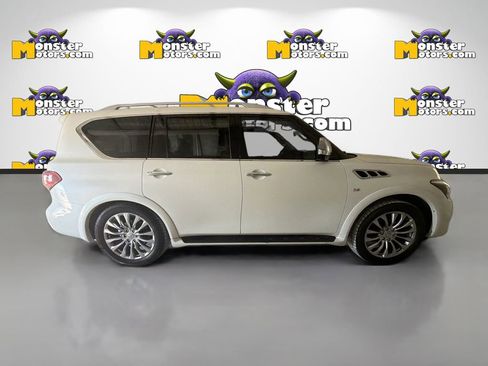 Used 2017 INFINITI QX80 4WD w/ Deluxe Technology Package image 4