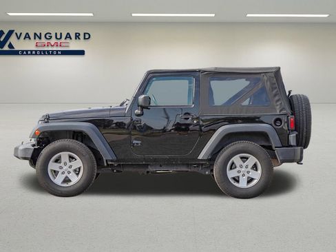 Used 2018 Jeep Wrangler Sport image 6