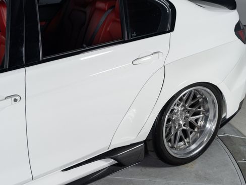 Used 2015 BMW M3 RWD image 7