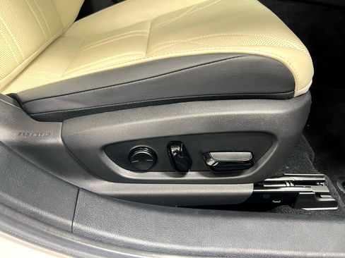 Used 2022 Lexus ES 350 Ultra Luxury image 15