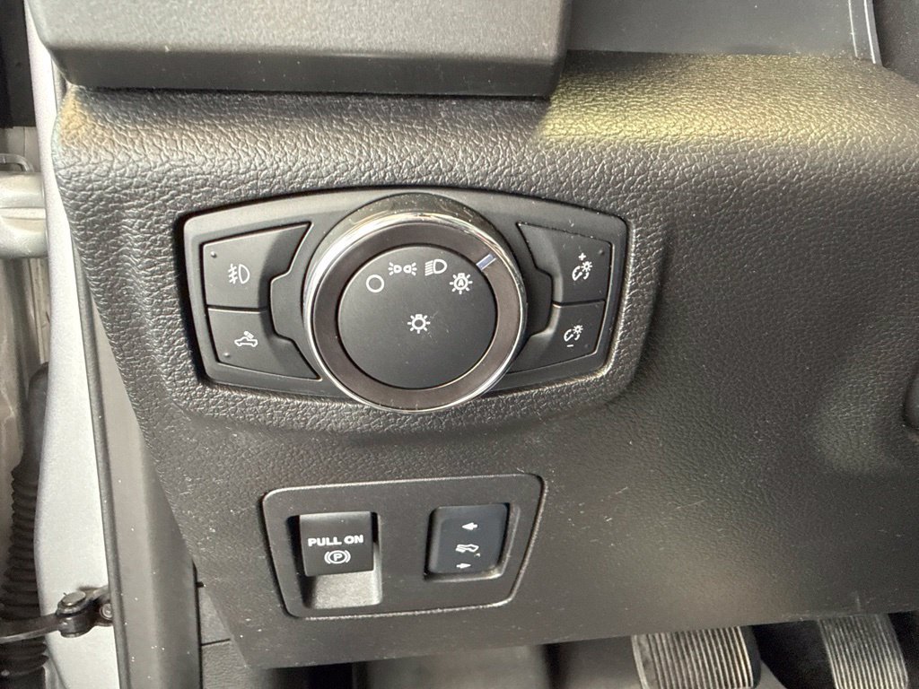 Used 2018 Ford F150 XLT w/ Equipment Group 302A Luxury AWD/4WD image 14