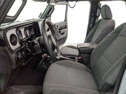 Used 2024 Jeep Wrangler Unlimited Sport AWD/4WD image 15