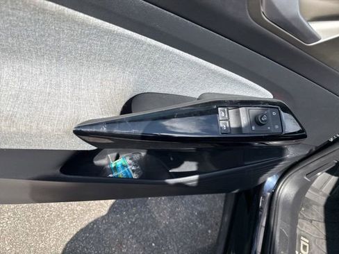 Used 2023 Volkswagen ID.4 Pro RWD image 18