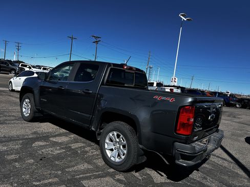Used 2017 Chevrolet Colorado LT w/ LT Convenience Package image 3