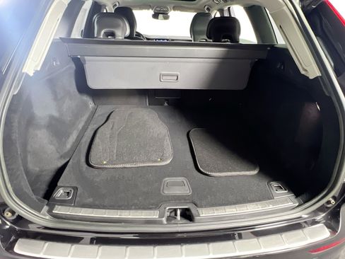 Used 2023 Volvo XC60 B5 Core w/ Protection Package Premier FWD image 25