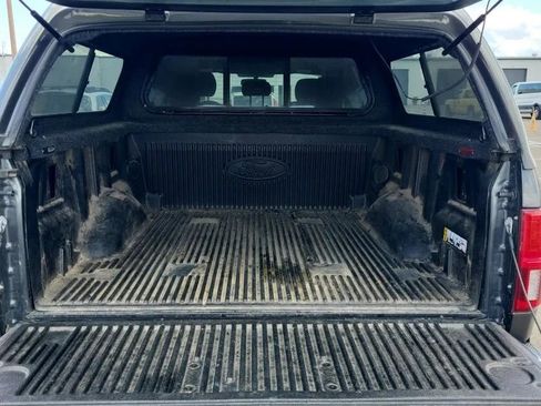 Used 2018 Ford F150 XLT w/ Equipment Group 302A Luxury AWD/4WD image 11