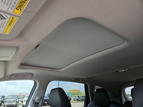 Used 2017 Acura MDX FWD w/ Technology Package image 16