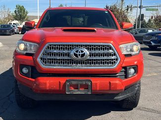 Used 2016 Toyota Tacoma TRD Sport w/ Towing Package video 2