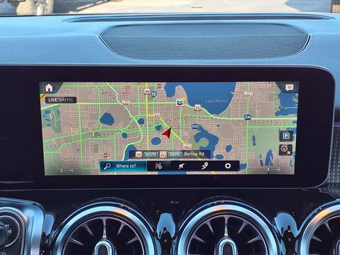 Used 2021 Mercedes-Benz GLB 250 image 9