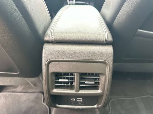 Used 2023 Cadillac XT4 Premium Luxury AWD/4WD image 14