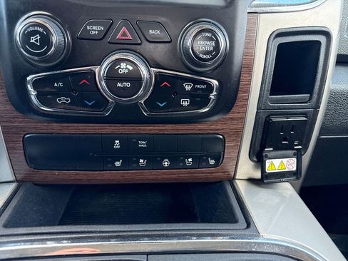 Used 2016 RAM 1500 Laramie w/ Convenience Group image 21