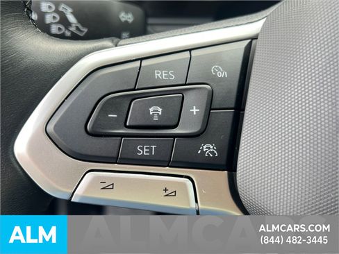 Used 2023 Volkswagen Jetta SE image 29