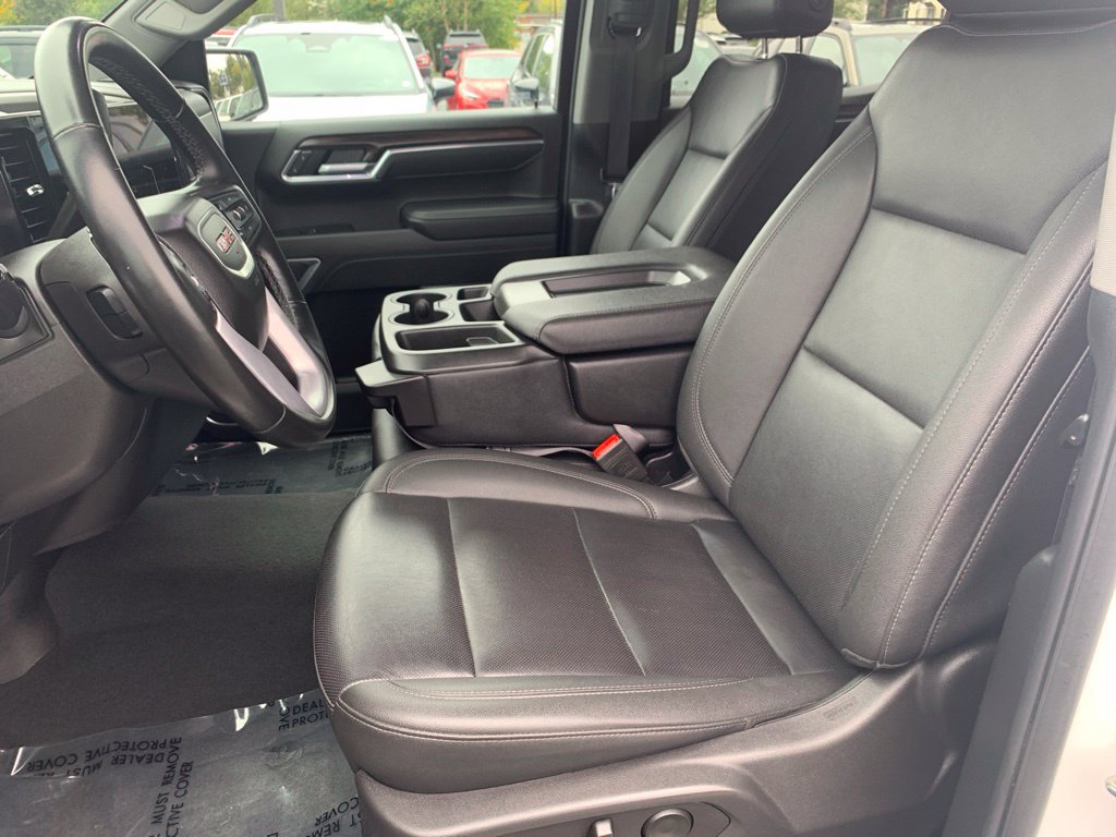 Used 2025 GMC Sierra 1500 SLT AWD/4WD image 13