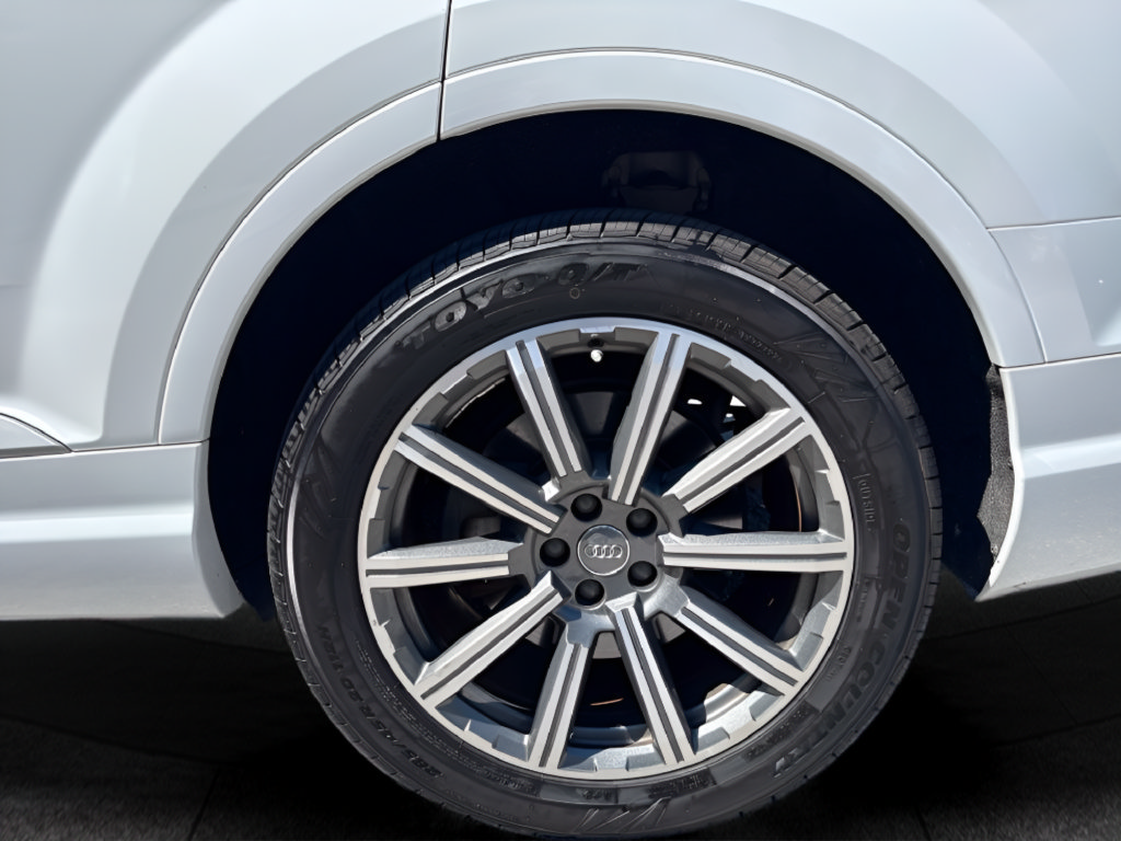 Used 2017 Audi Q7 3.0T Premium Plus w/ Premium Plus Package AWD/4WD image 48