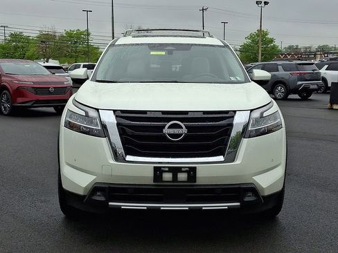 Certified 2024 Nissan Pathfinder SL w/ SL Premium Package AWD/4WD image 2