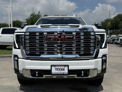 Used 2025 GMC Sierra 2500 Denali AWD/4WD image 7