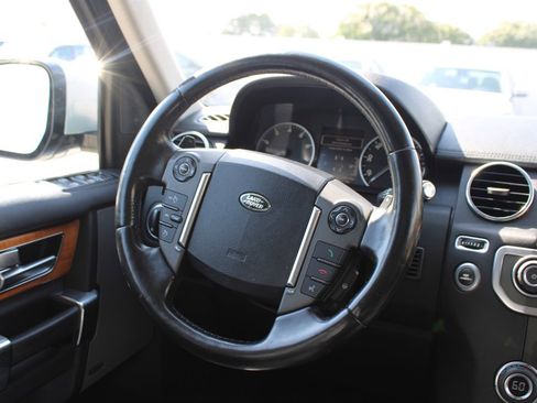 Used 2014 Land Rover LR4 HSE image 13