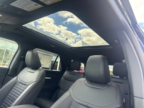 New 2026 Ford Explorer ST-Line w/ ST-Line Street Pack AWD/4WD image 44