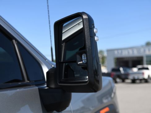 Used 2025 GMC Sierra 2500 AT4 w/ AT4 Premium Plus Package AWD/4WD image 7