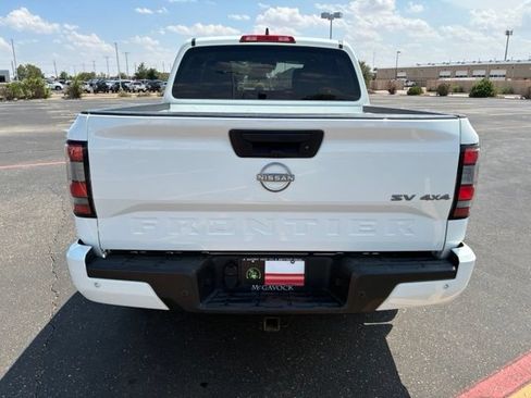 Certified 2024 Nissan Frontier SV w/ Technology Package AWD/4WD image 5