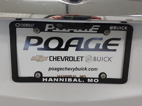 Used 2023 Buick Enclave Essence w/ Experience Buick Package AWD/4WD image 32